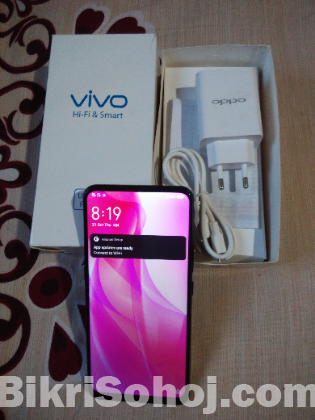 Vivo  V15  6/128. Used